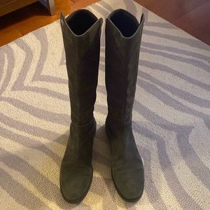 Stuart Weitzman suede boots grey size 8